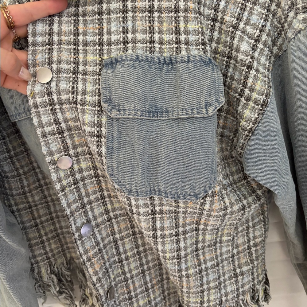 Denim Shacket - Picture 3 of 5